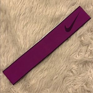 Nike headband